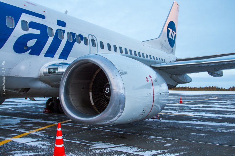 Боинг 737 UTAIR