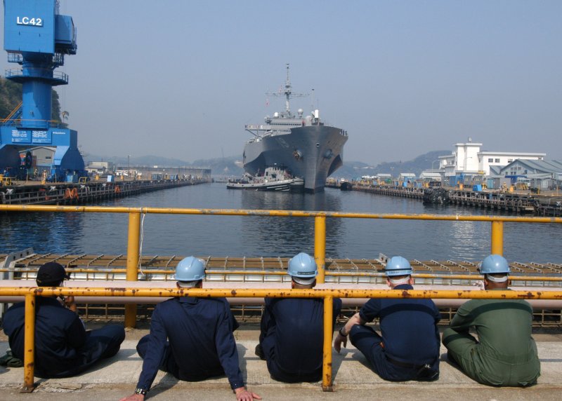 Самый маленький корабль us Navy