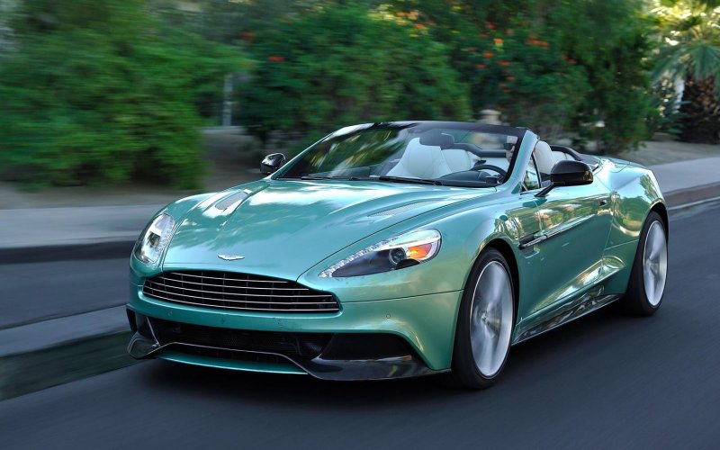 Астон Мартин 2014