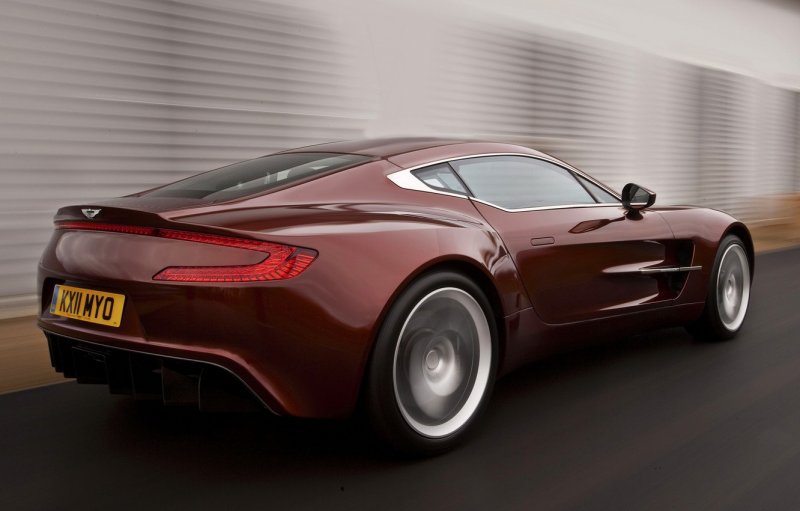 Aston Martin one-77 2009