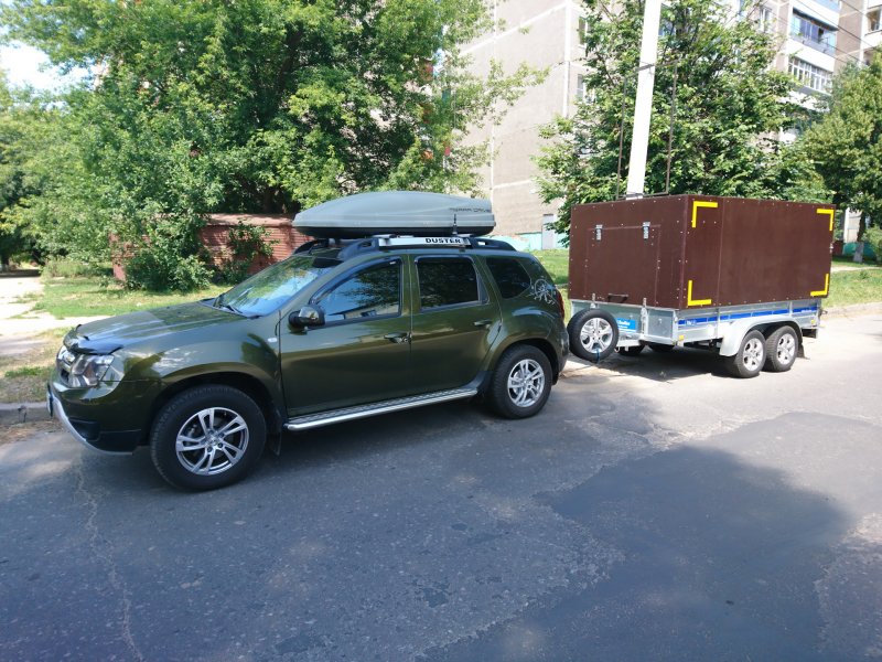 Renault Duster с прицепом