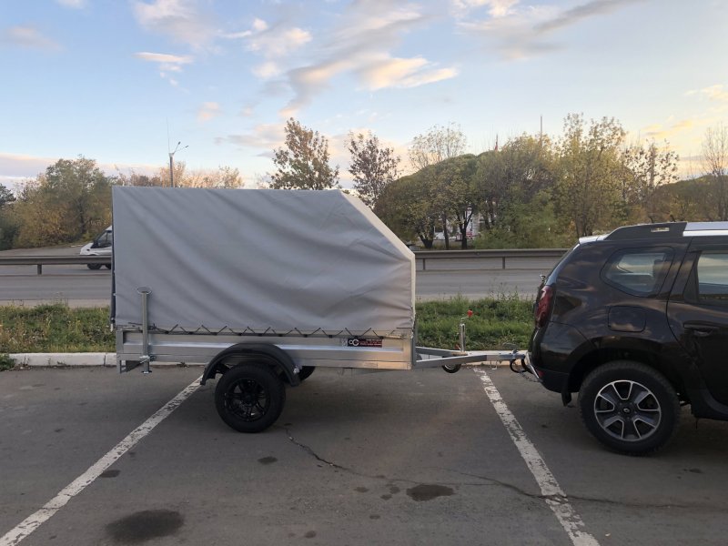 Renault Duster с прицепом