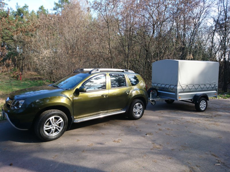 Renault Duster с прицепом