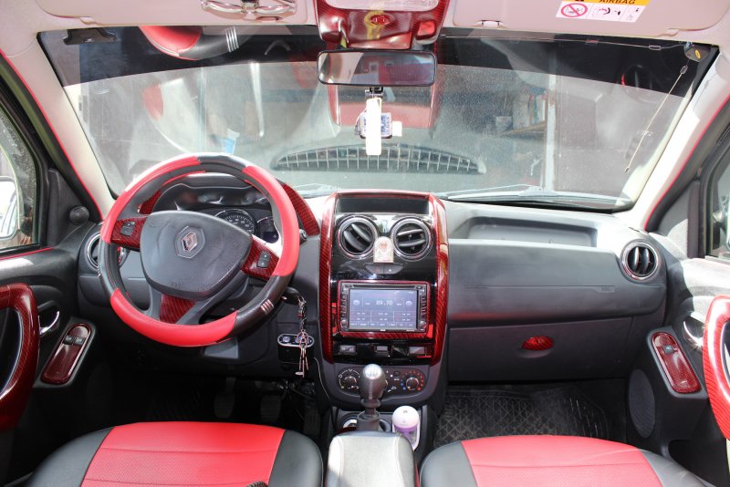 Renault Duster 1 салон