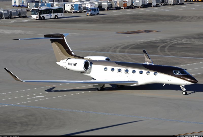 Embraer 135 Legacy 650 кабина