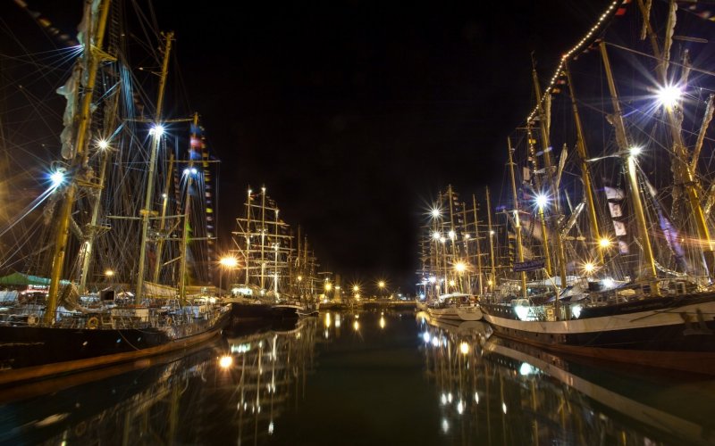 Ночное море корабль