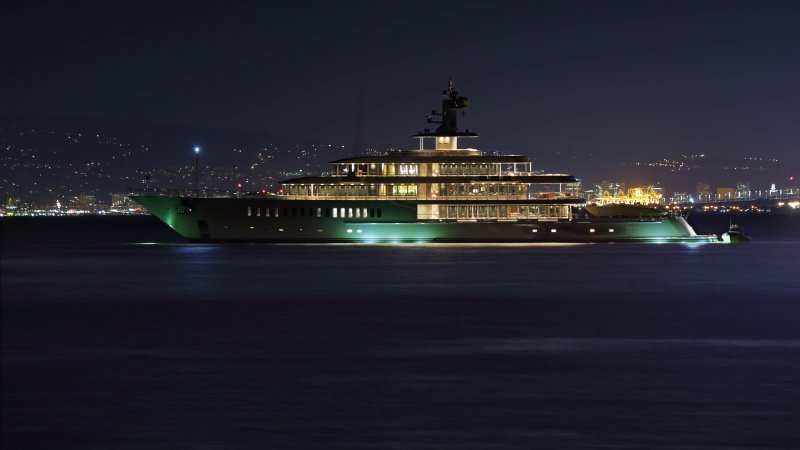 Море Луна корабль