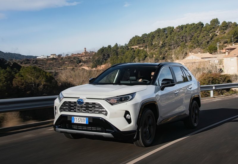 Toyota rav4 v (xa50)