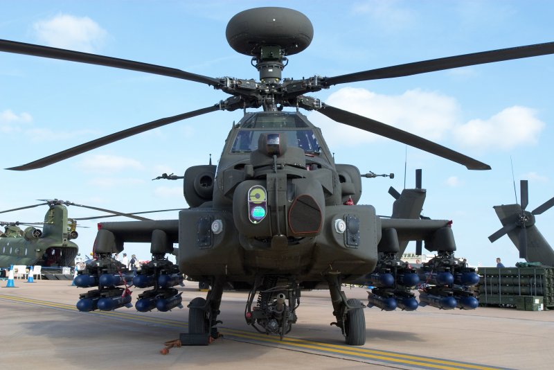 Боевой вертолет "Ah-64 Apache"