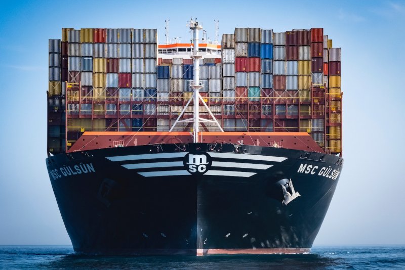 Контейнеровоз в мире – MSC Gülsün.