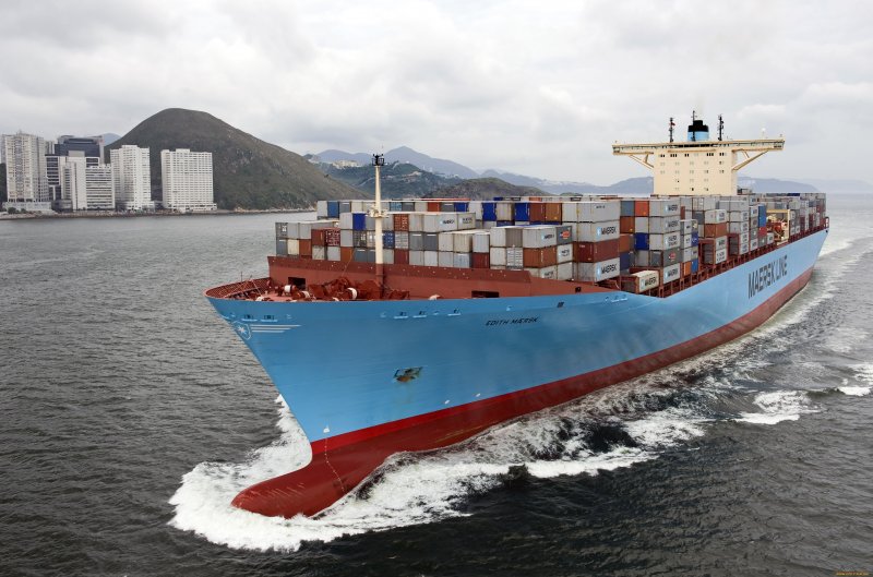 Грузовой корабль Maersk line