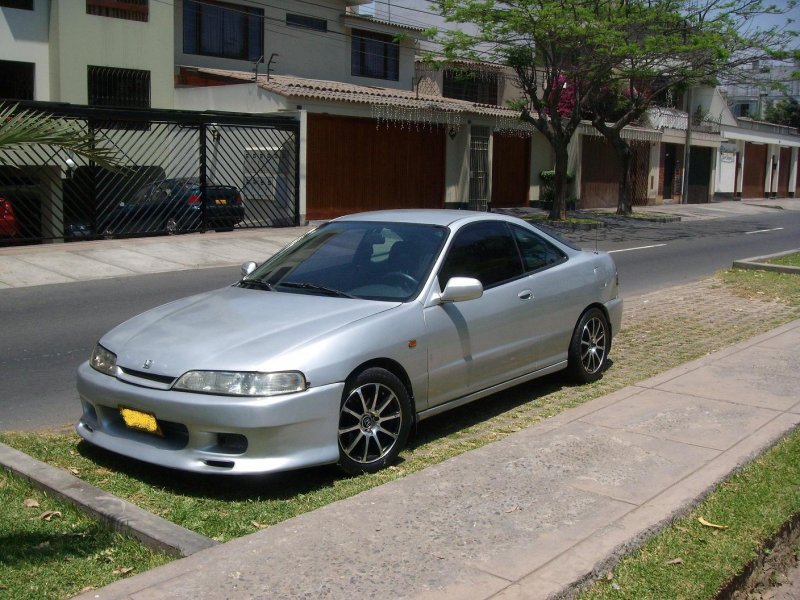 Honda Integra 1998 год