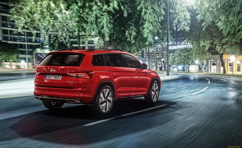 Skoda Kodiaq Sportline красный