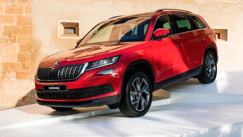 Skoda Kodiaq красный