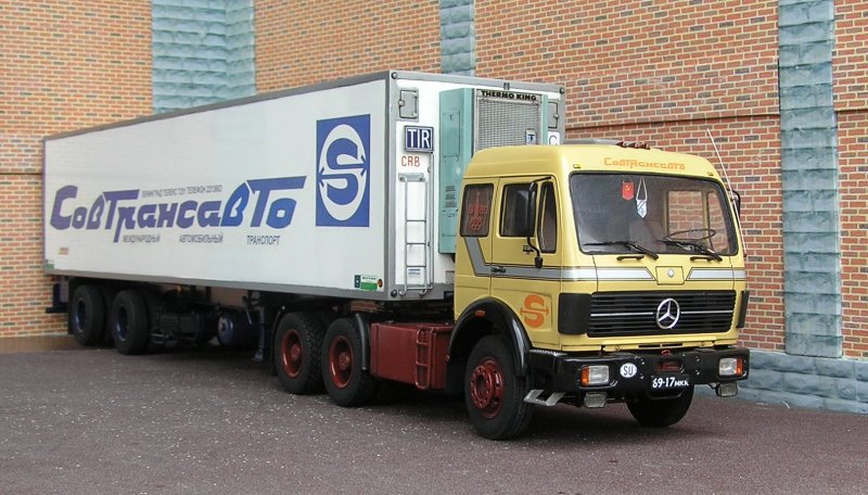 Mercedes-Benz 2232