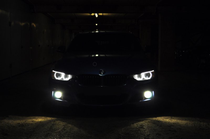 BMW 3 f30 в темноте