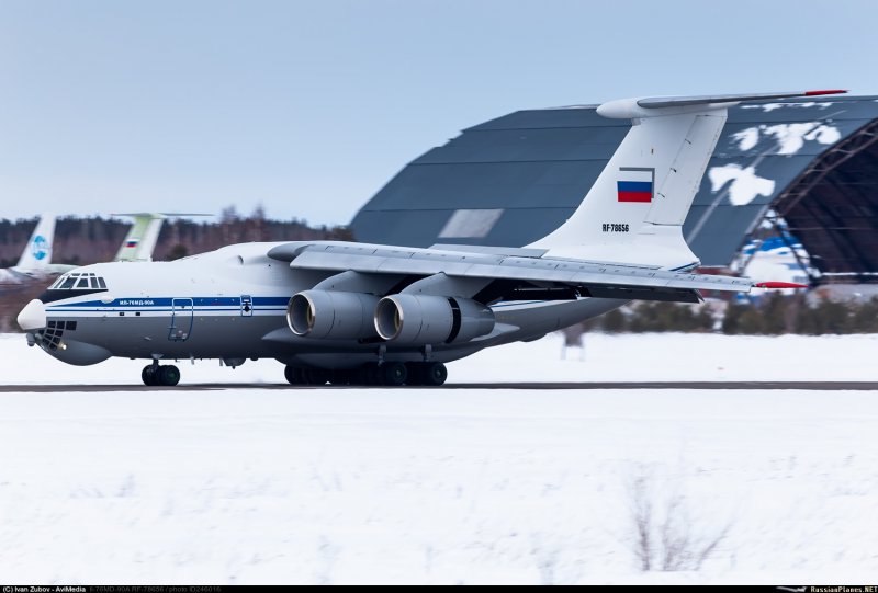 Самолёт ил-76мд-90а