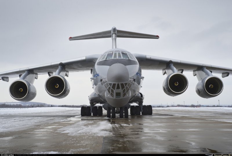 Военно-транспортный самолёт ил-76мд
