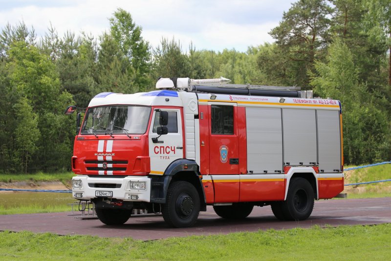 КАМАЗ 53215 МЧС