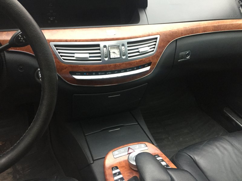 W221 AMG салон