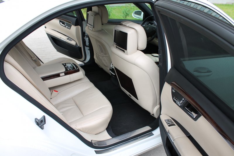 Mercedes s class w221 салон