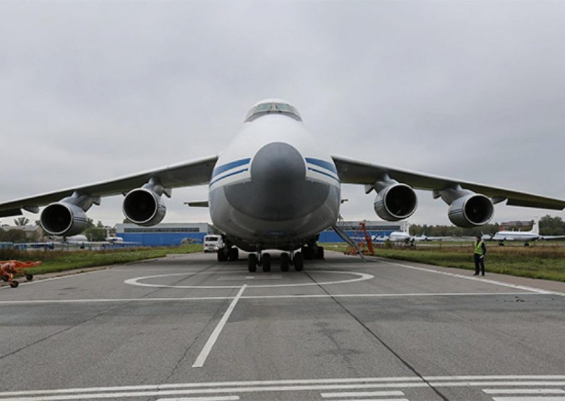 АН-124 Руслан в Сирии