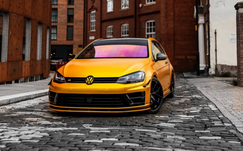 Фольксваген гольф 4 GTI желтый