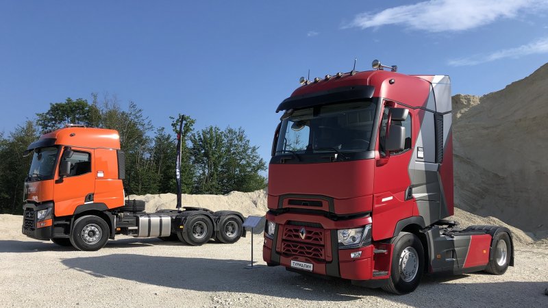 Тягач Renault t440