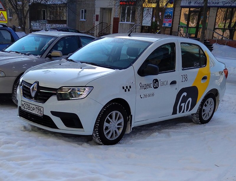 Renault Logan Яндекс