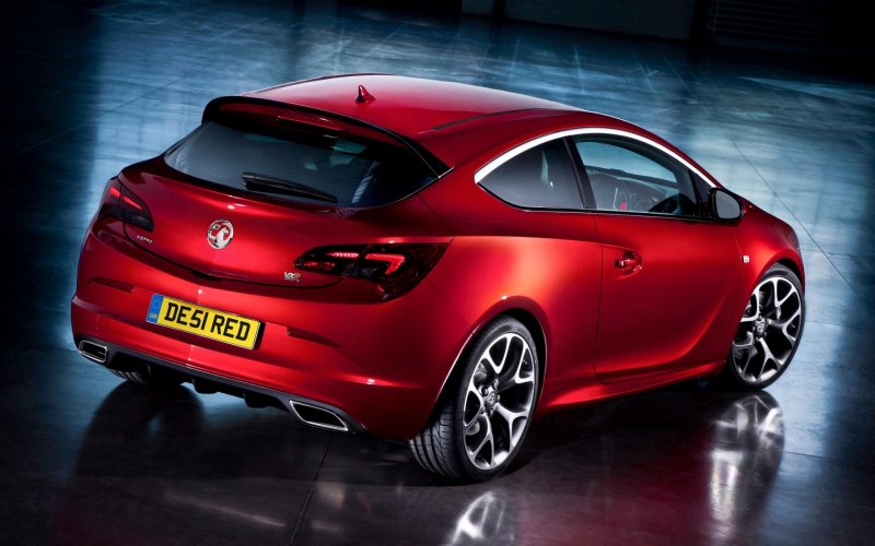 Opel Astra OPC 2013