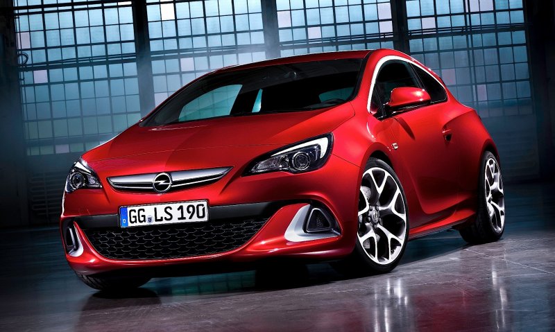 Opel Astra OPC 2013