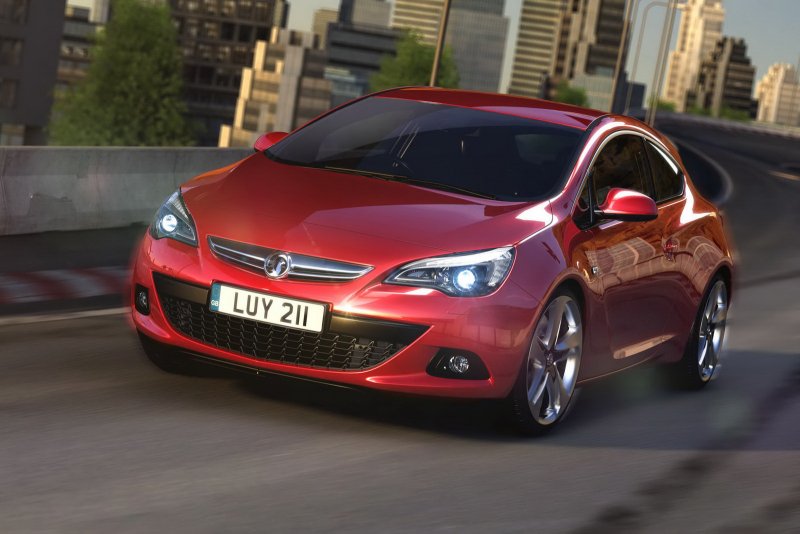 Опель Астра GTC 2020