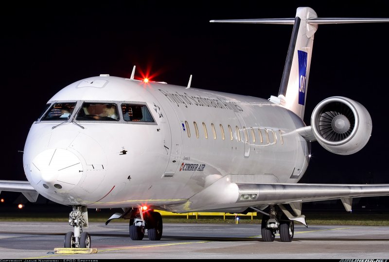 CRJ 200 самолет