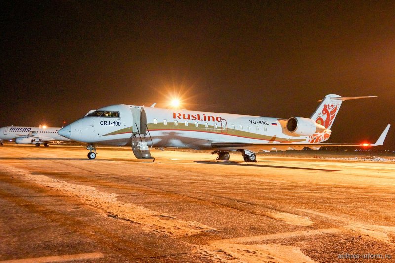Самолёт Бомбардье CRJ-100/200