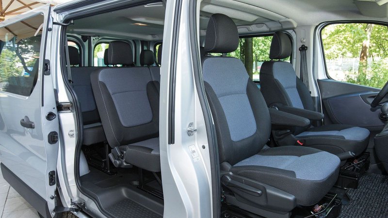 Opel Vivaro салон