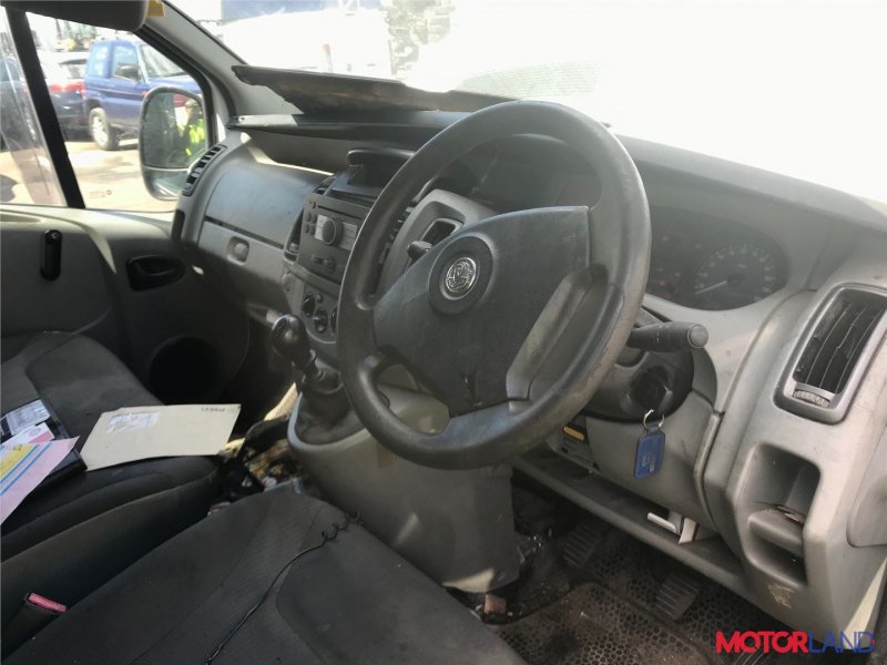 Opel Vivaro 2007 салон