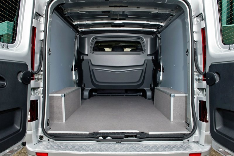 Opel Vivaro 2017 салон