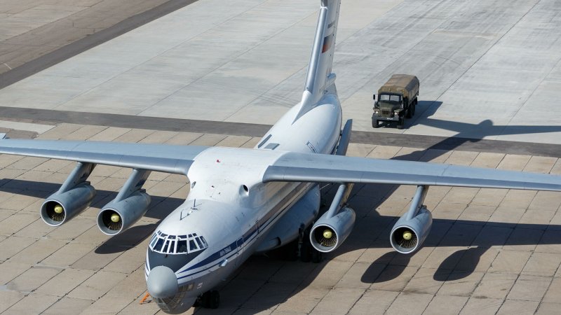 A400m самолет военно-транспортный