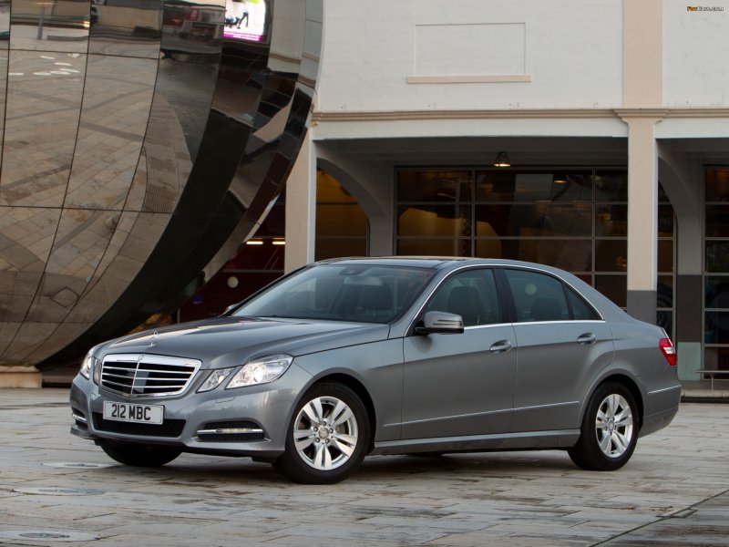 Mercedes Benz e300 w212