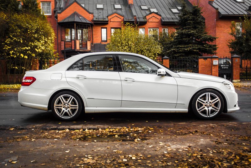 Mercedes Benz e300 w212