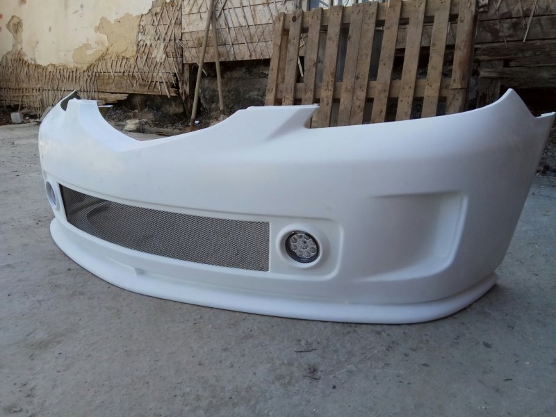 Накладка на бампер mazda3 BK