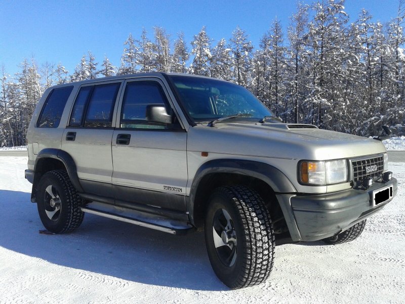 Isuzu Bighorn 1996