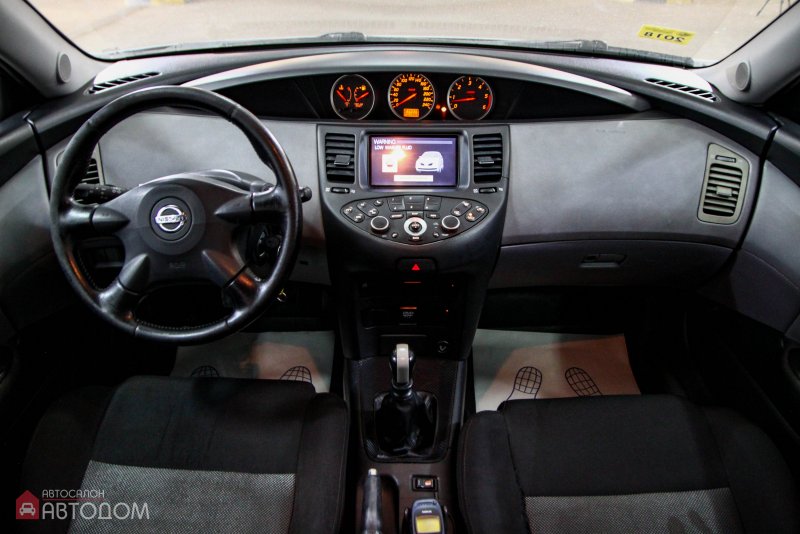 Nissan primera III (p12) Interior