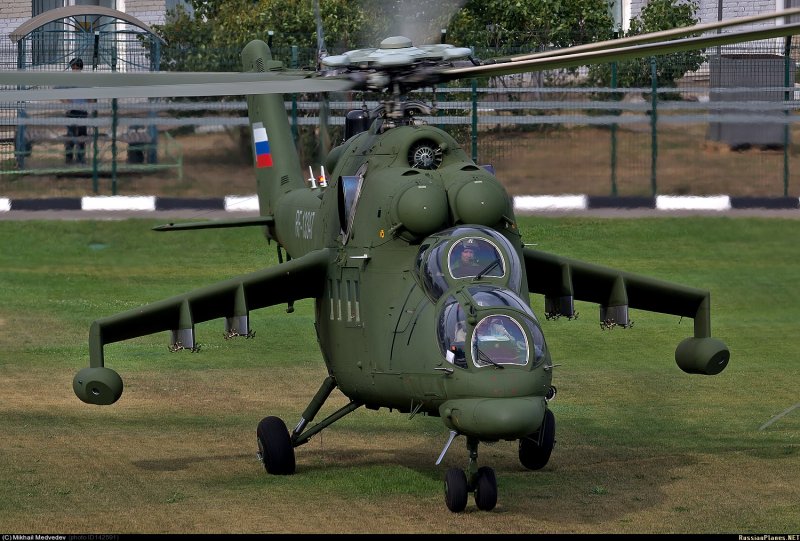 Ми-35 вертолет