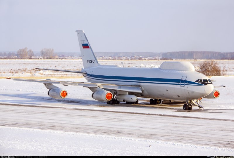 Самолет ил 80