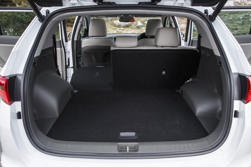Kia Sportage 2012 багажник