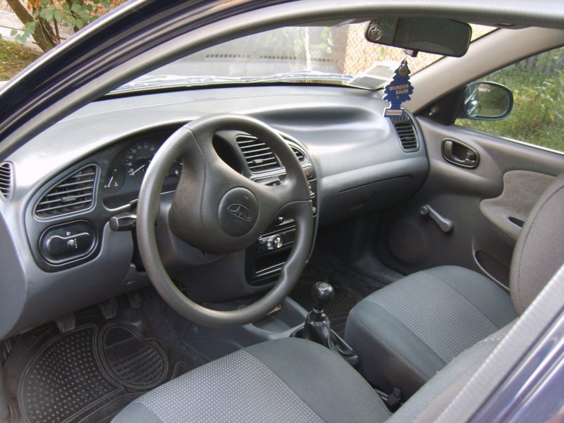 Chevrolet lanos 1 2007 салон