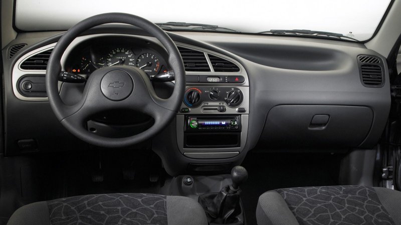 Chevrolet lanos 2007 салон