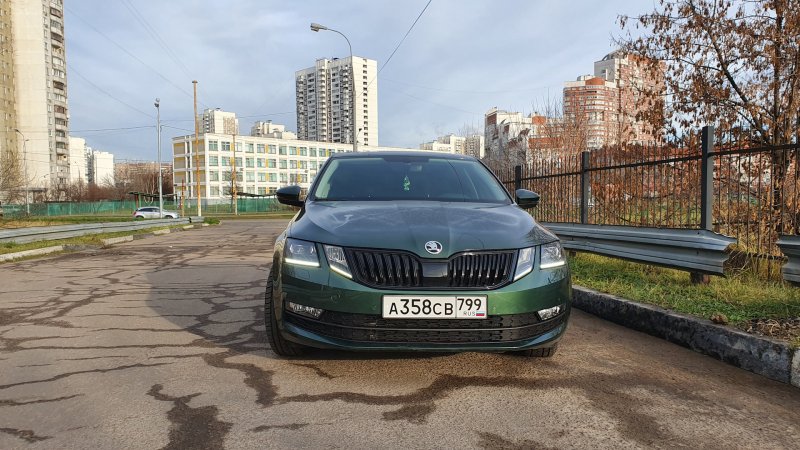 Skoda Octavia a7 зеленая