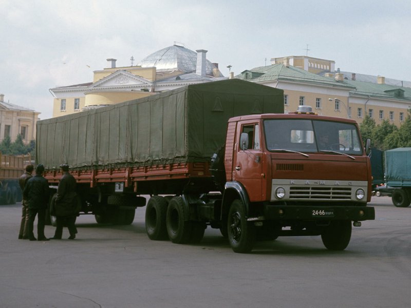 КАМАЗ 5320 грузовой